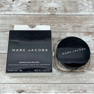 Marc Jacobs Marvelous Mousse Foundation